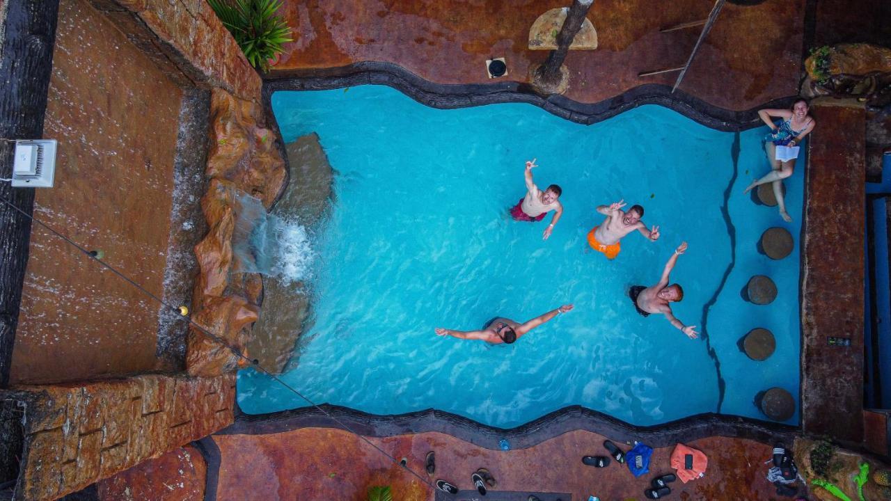 La Fortuna Arenal Poshpacker 호스텔 외부 사진