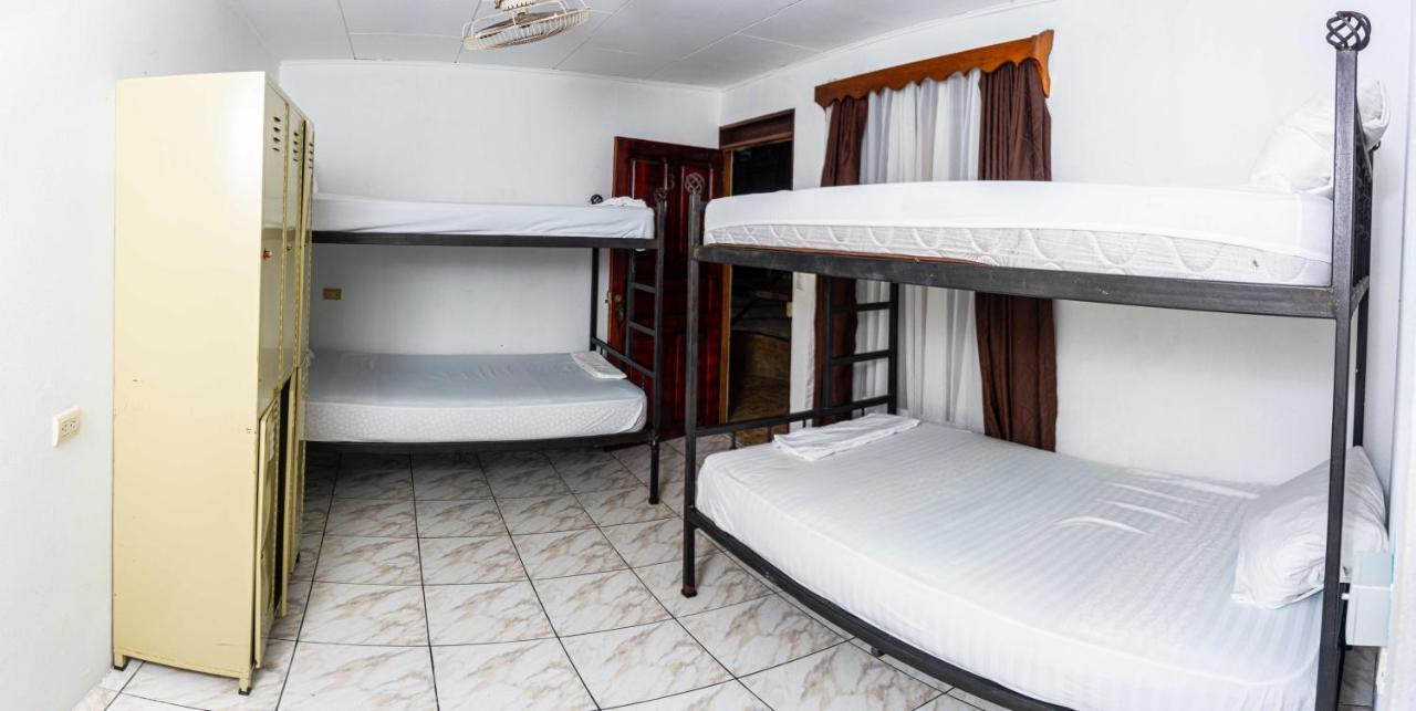 La Fortuna Arenal Poshpacker 호스텔 외부 사진
